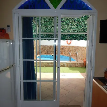 La Casilla: Casa Con Piscina En Centro Historico בית נופש אובדה