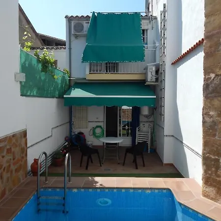 Сasa de vacaciones La Casilla: Casa Con Piscina En Centro Histórico Úbeda